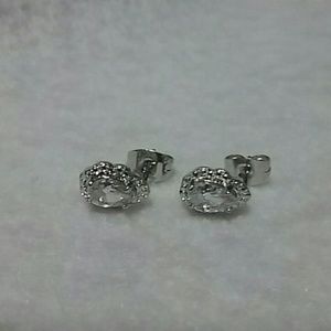 Teardrop shaped fashion earrings silvertone